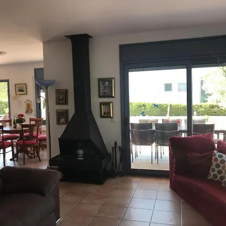 Les Garrigues Villa Roses
